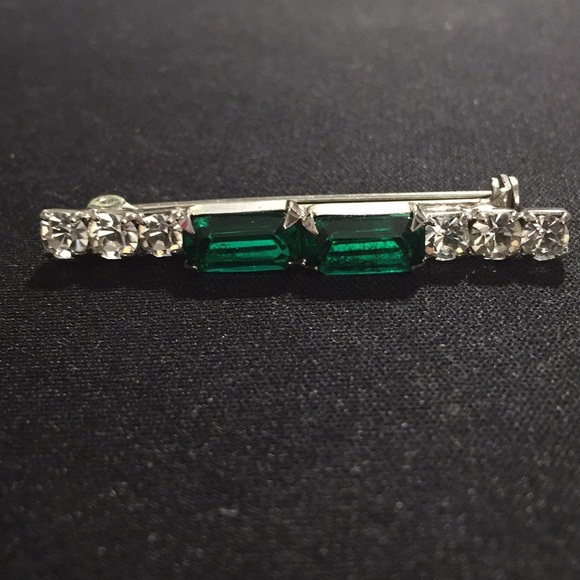 Jewelry - Picture 2 of 3